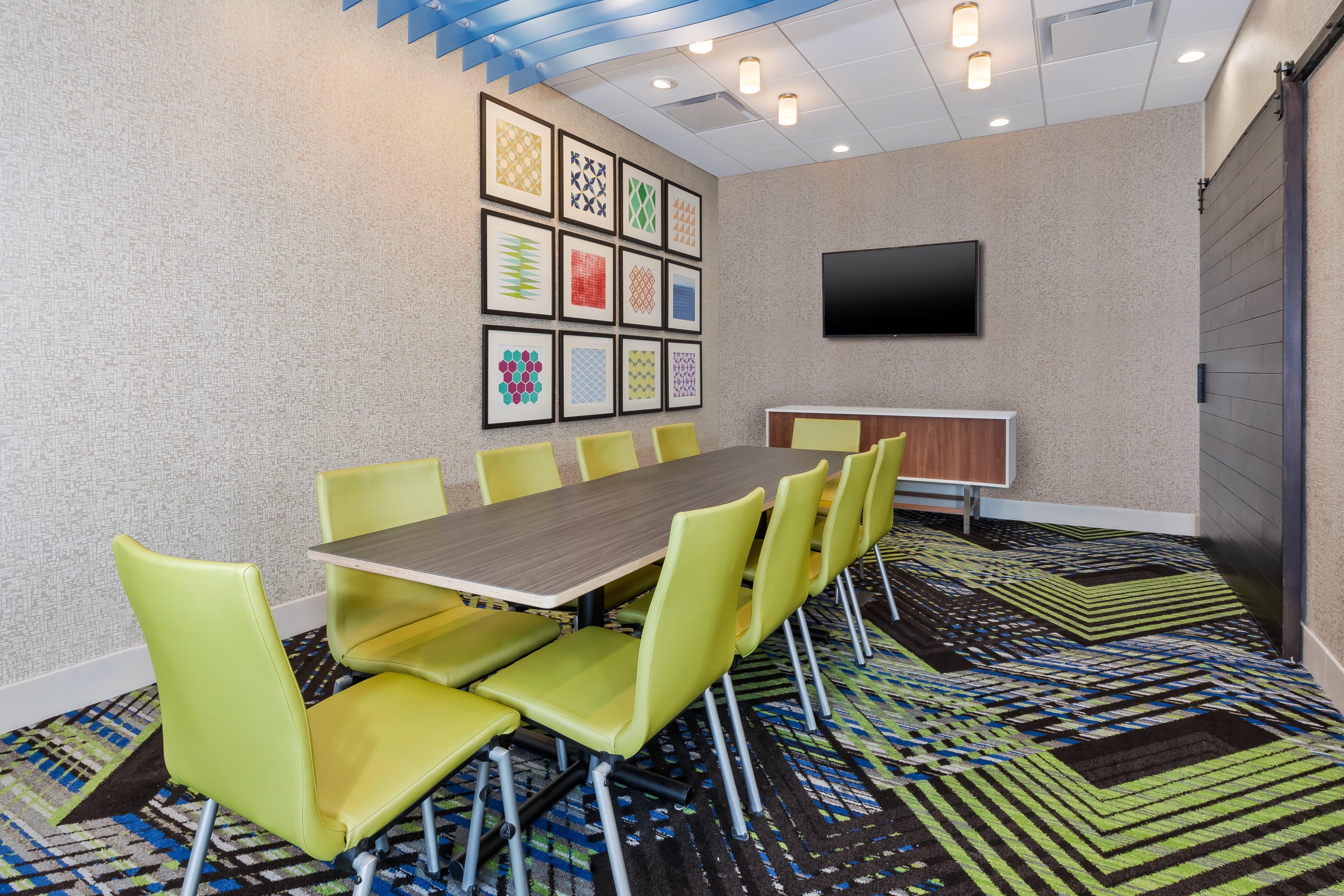 Holiday Inn Express & Suites - Grand Rapids Airport - South By Ihg Exterior foto