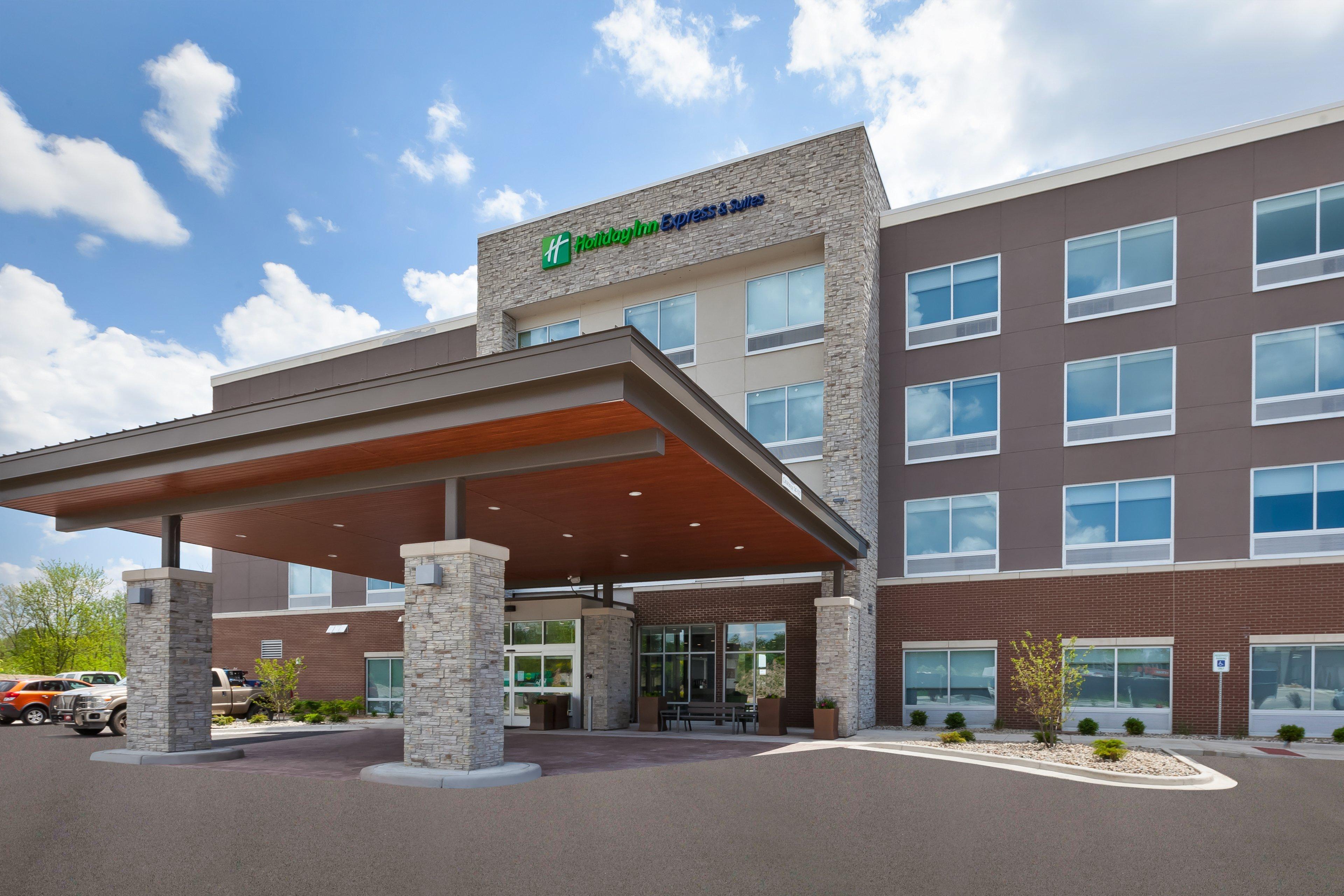 Holiday Inn Express & Suites - Grand Rapids Airport - South By Ihg Exterior foto